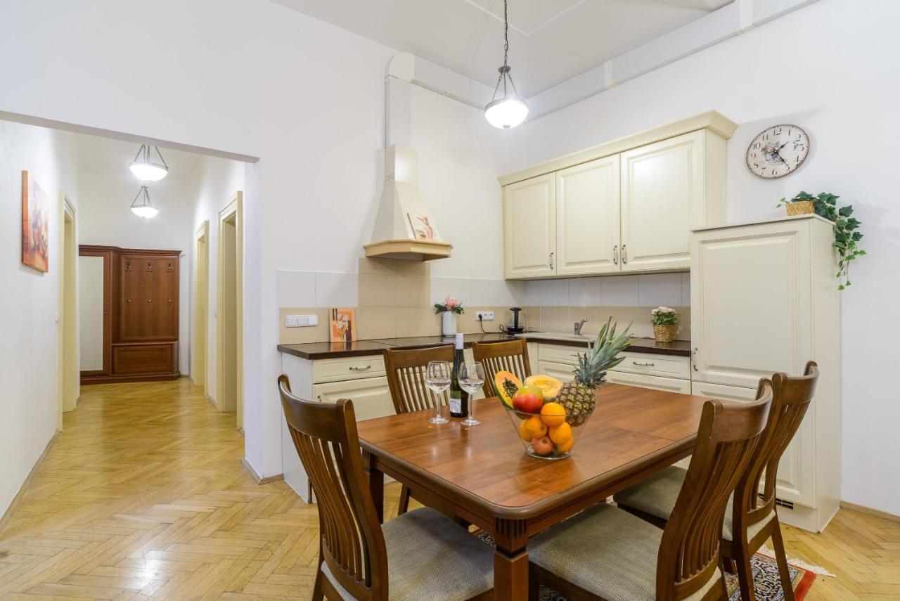 Cozy Apartment Near Stefanikuv Most Prag Exteriör bild